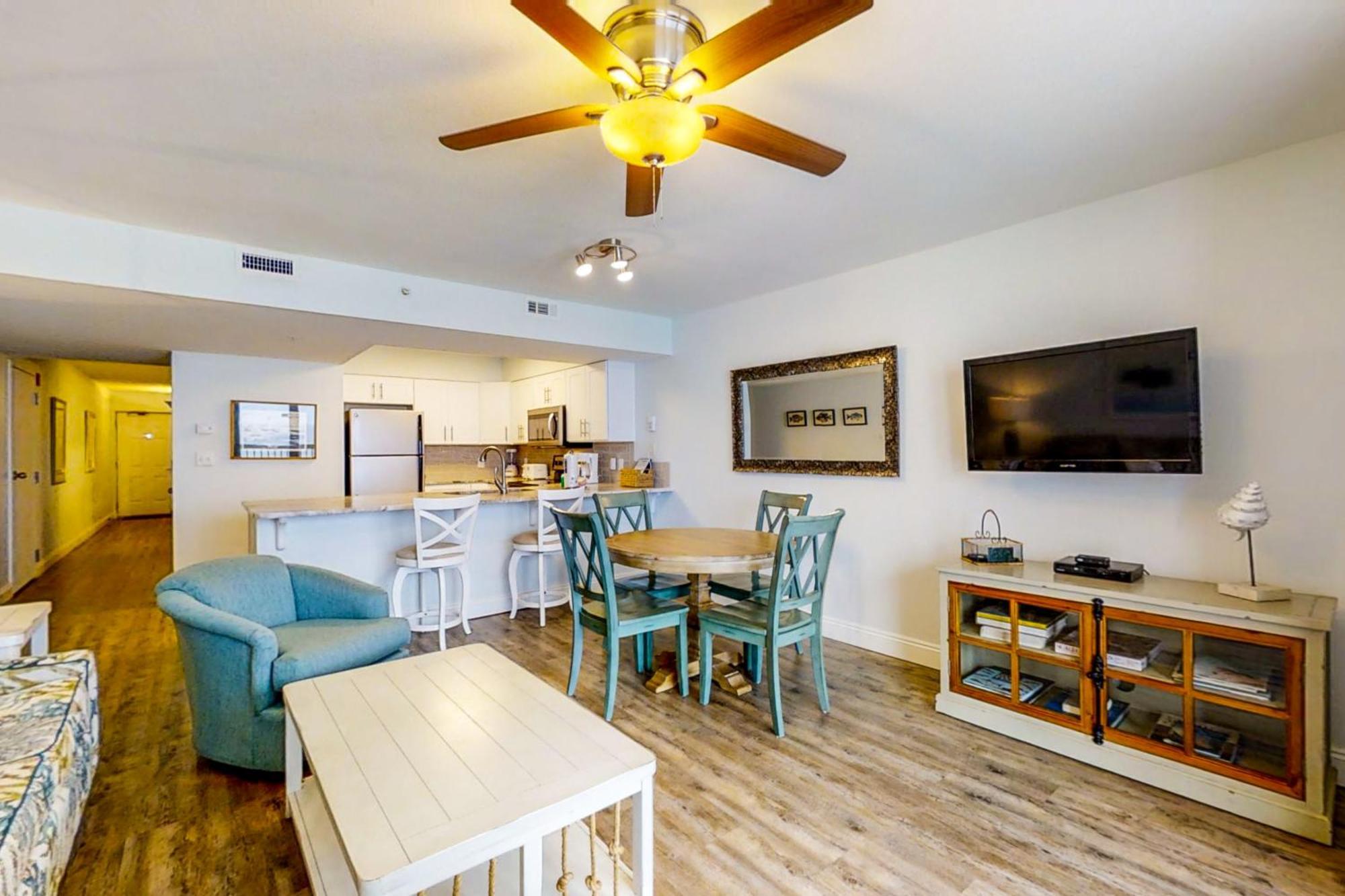Pelican Beach Resort 데스틴 객실 사진